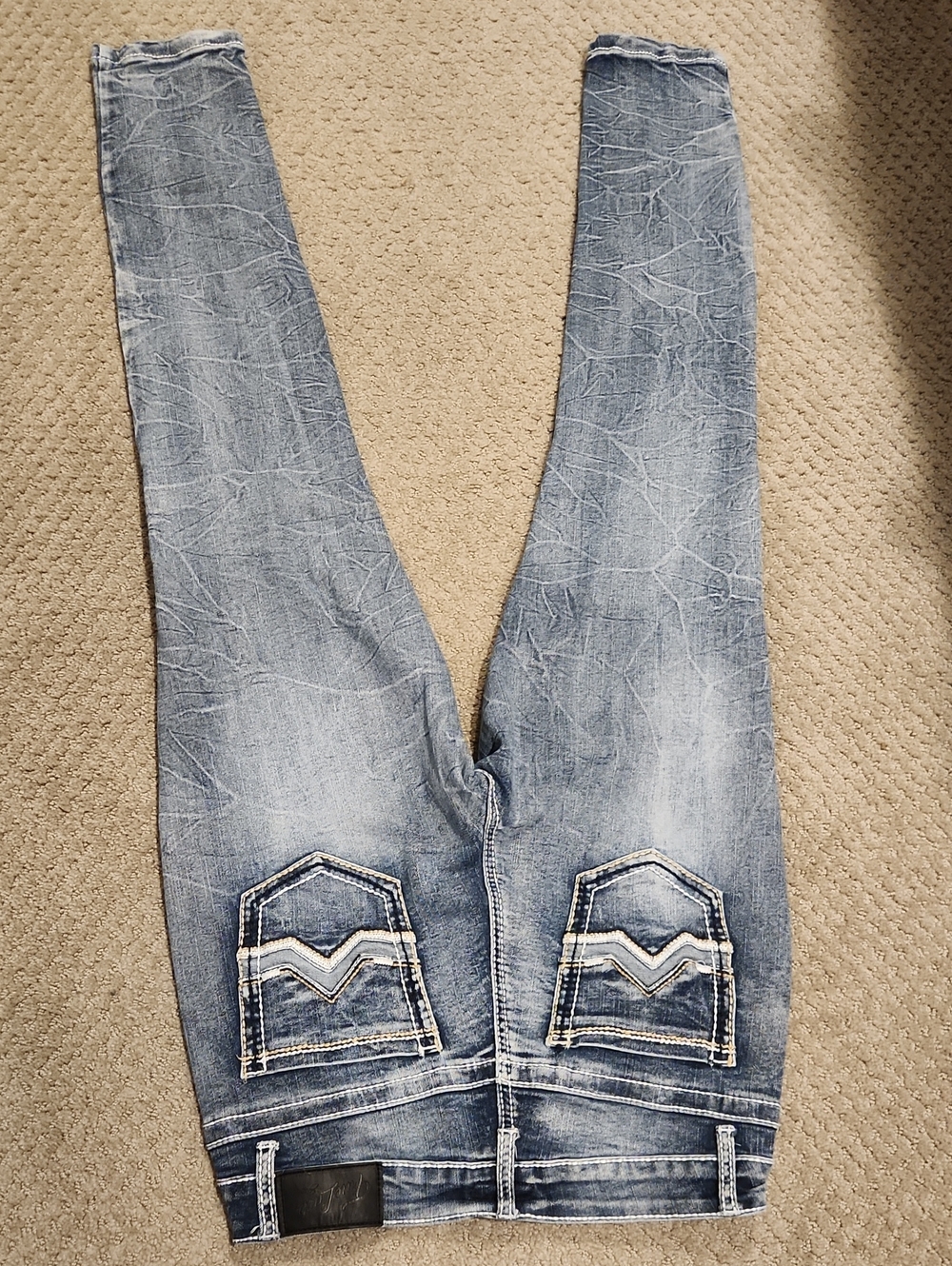 NEW True Luck Women’s Skinny Jeans in Washed Blue 11/12 - Picture 9 of 10